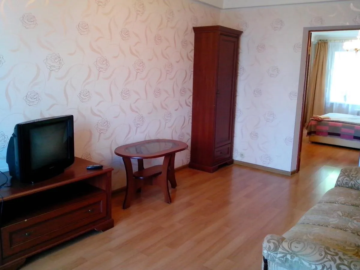 Comfortable Flat Near Dnieper & 12 Min. Of Centre Kiev 0*,  Ukrayna